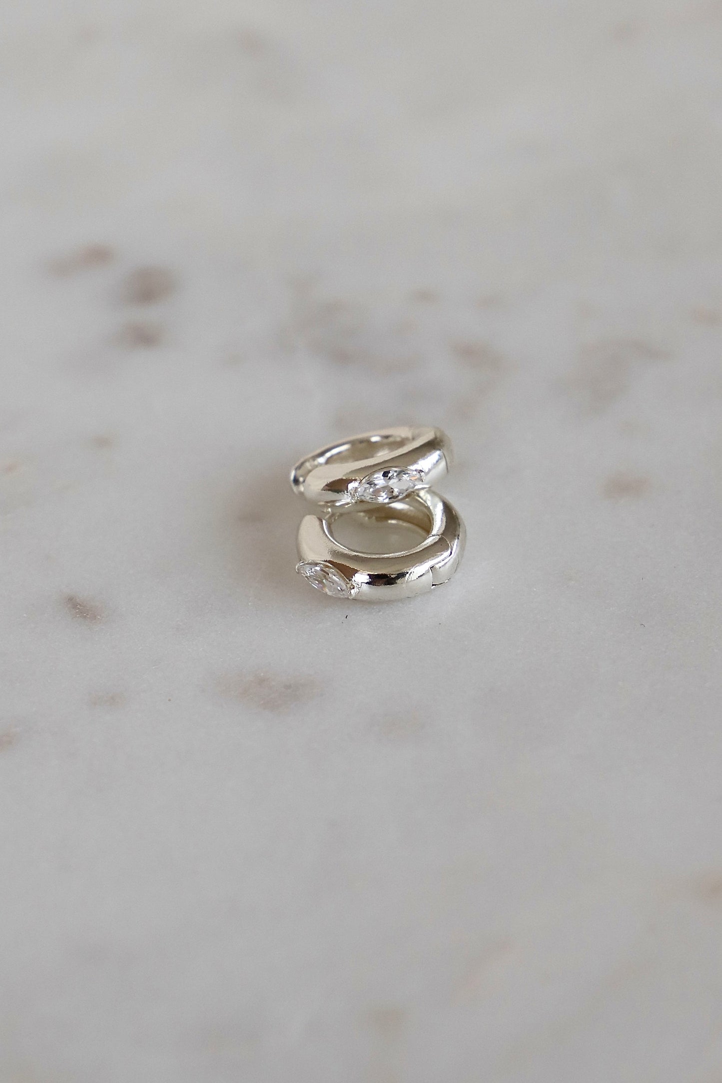 ARGENTUM HOOPS