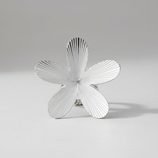 Cocktail Ring Large Silver Ribbed Petal Flower Ring