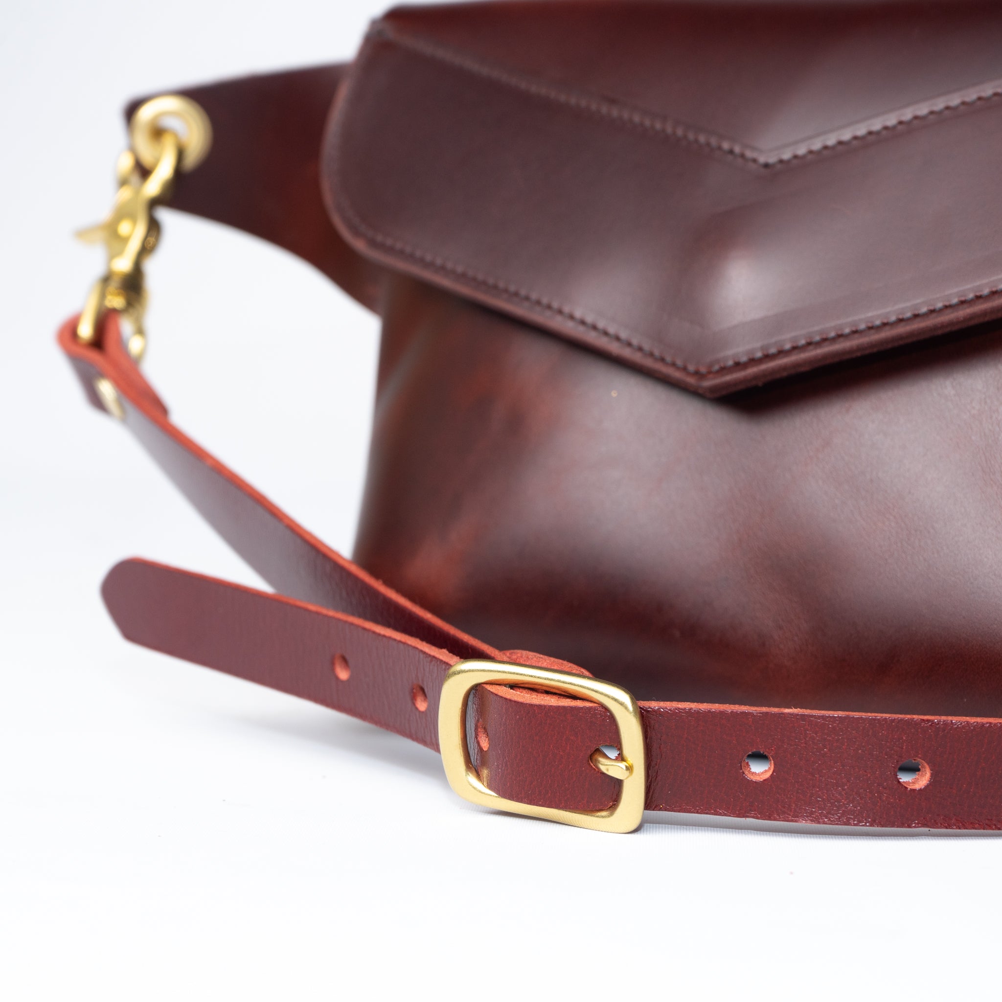 DST Vintage Sling Leather Bag
