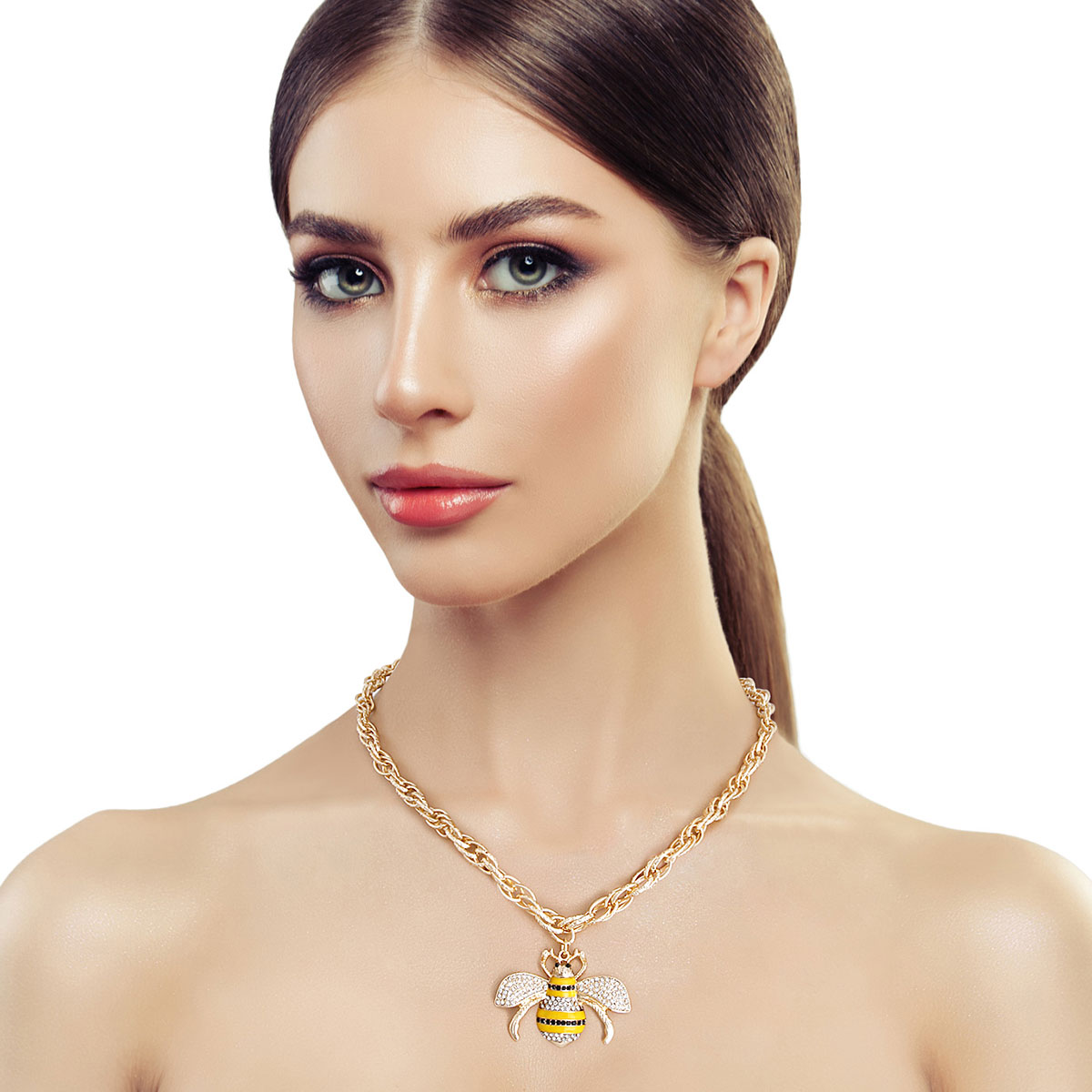 GUCCI Crystal-Embellished Bee-Charm Necklace in Gold | Endource